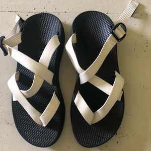 Women’s Chaco Tegu sandals size 10 white